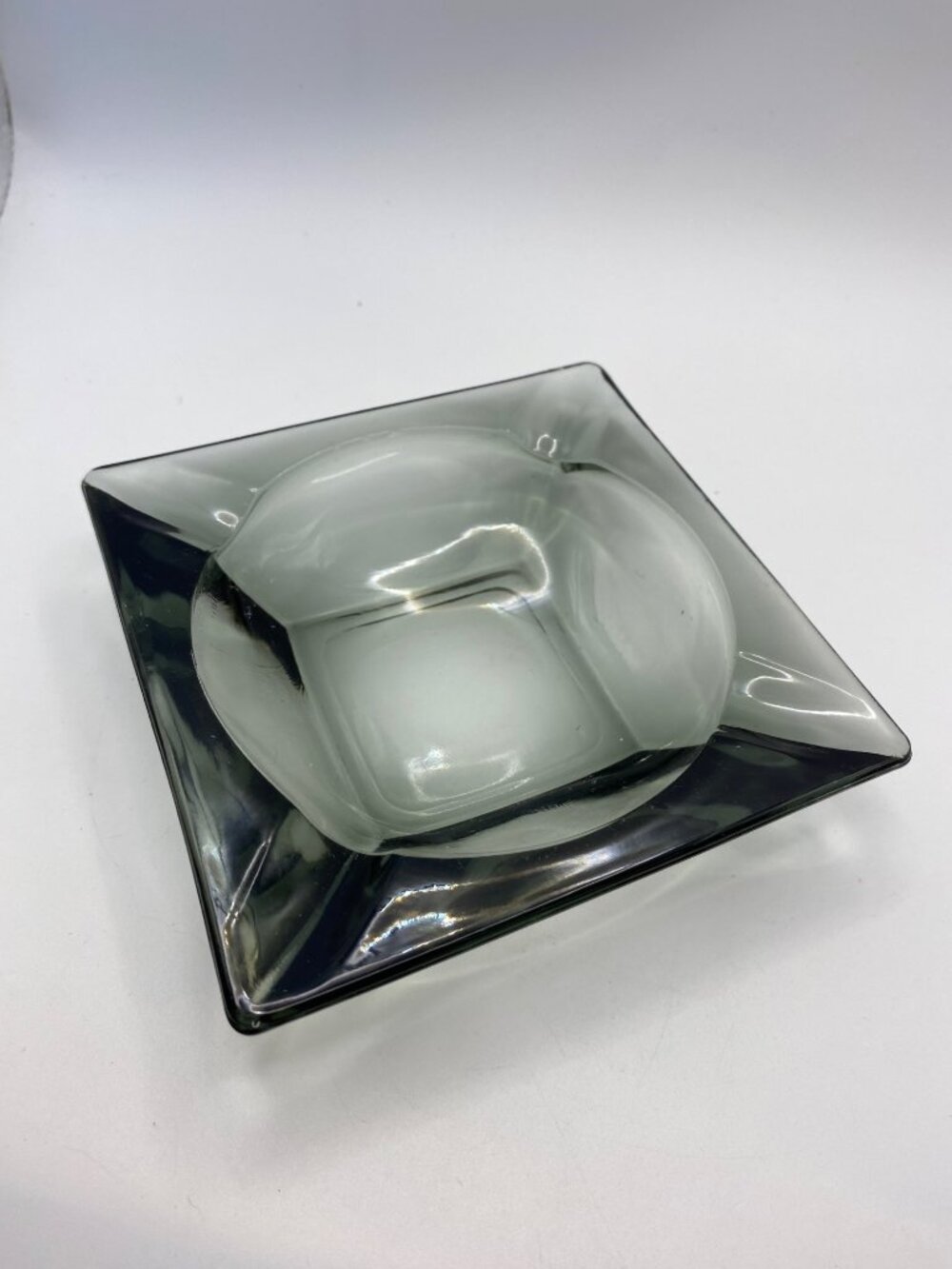 1960โs Smoky Glass Ashtray Square Mid-Century Modern Design